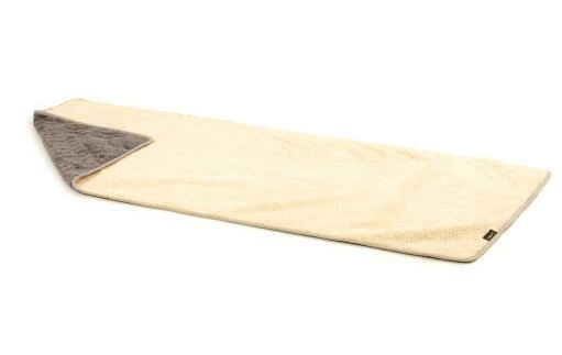 Super Soft Cat Blanket Large - Grey And Cream 4 Super Soft Cat Blanket Large - Grey And Cream - Image 2