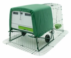 Extreme Temperature Blanket For Eglu Cube Green -Omlet Shop Cube Extreme Weather Blanket back closed