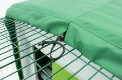 Extreme Temperature Jacket For Eglu Cube MK2 Green 9 Extreme Temperature Jacket For Eglu Cube MK2 Green -Omlet Shop Cube Extreme Weather Blanket toggle closeup