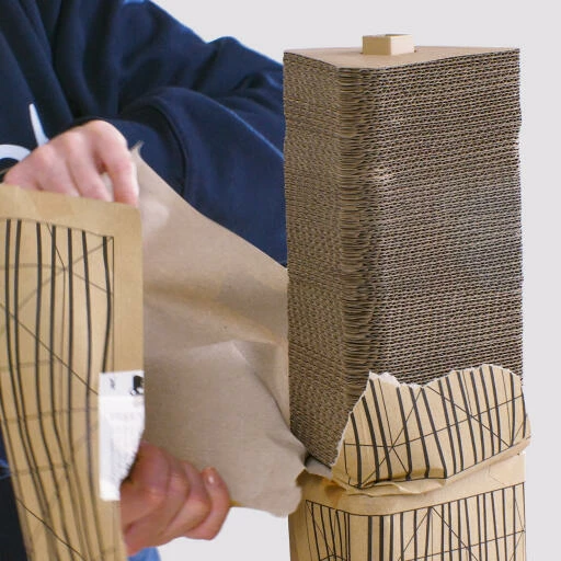 Refillable Cardboard Cat Scratching Post - Short 9 Refillable Cardboard Cat Scratching Post - Short - Image 7